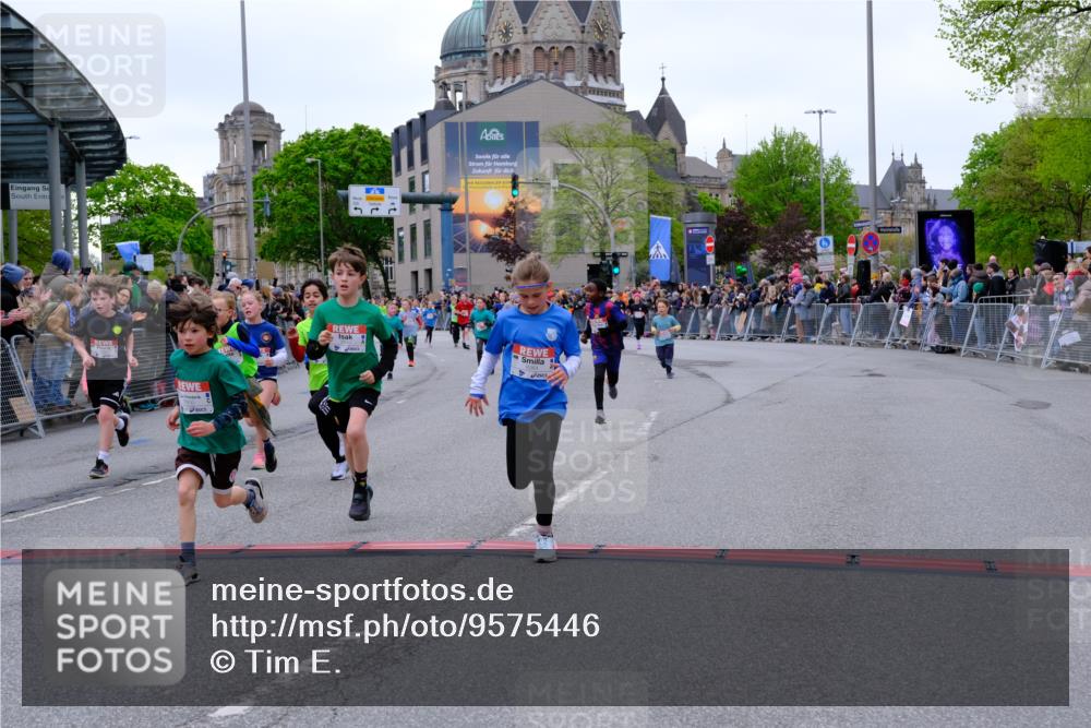 25.04.2026 - Das Zehntel Tim E. http://msf.ph/oto/9575446 25.04.2026 10:53:51 Ziel 5030, 5234, 5411, 5424, 5564, 5683, 5713, 5729, 6060, 6213, 6222, 6226, 6364, 6623, 6709, 7148, 7153, 7194, 7233, 7253, 7623, 7690, 7697, 7746, 7830, 7940, 8041 meine-sportfotos.de