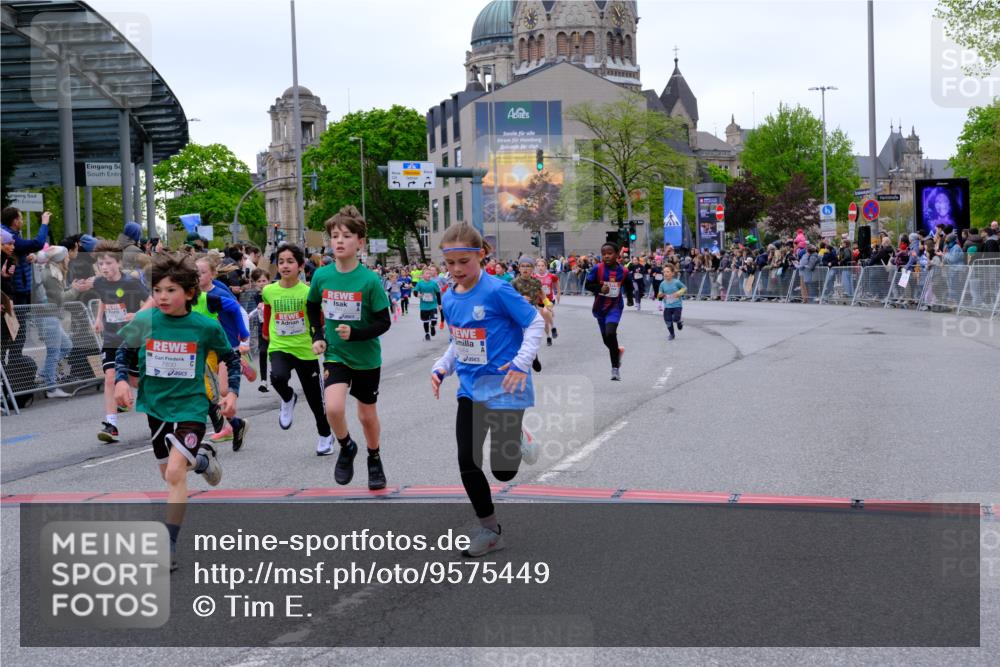 25.04.2026 - Das Zehntel Tim E. http://msf.ph/oto/9575449 25.04.2026 10:53:52 Ziel 5234, 5411, 5424, 5564, 5683, 5713, 5729, 5878, 5879, 6060, 6213, 6222, 6226, 6364, 6373, 6623, 6709, 7148, 7153, 7194, 7233, 7253, 7623, 7697, 7746, 7830, 7940, 8041 meine-sportfotos.de