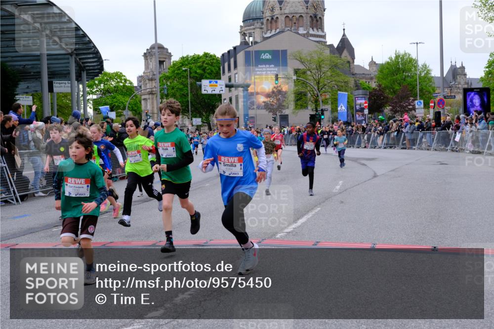 25.04.2026 - Das Zehntel Tim E. http://msf.ph/oto/9575450 25.04.2026 10:53:52 Ziel 5234, 5411, 5424, 5564, 5683, 5713, 5729, 5878, 5879, 6060, 6213, 6222, 6226, 6364, 6373, 6623, 6709, 7148, 7153, 7194, 7233, 7253, 7623, 7697, 7746, 7830, 7940, 8041 meine-sportfotos.de