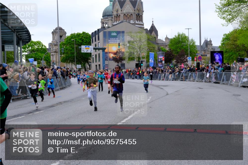 25.04.2026 - Das Zehntel Tim E. http://msf.ph/oto/9575455 25.04.2026 10:53:53 Ziel 5234, 5411, 5424, 5564, 5683, 5713, 5729, 5878, 5879, 6060, 6213, 6222, 6226, 6364, 6373, 6623, 6709, 7148, 7153, 7194, 7233, 7253, 7623, 7697, 7746, 7830, 7940, 8041 meine-sportfotos.de
