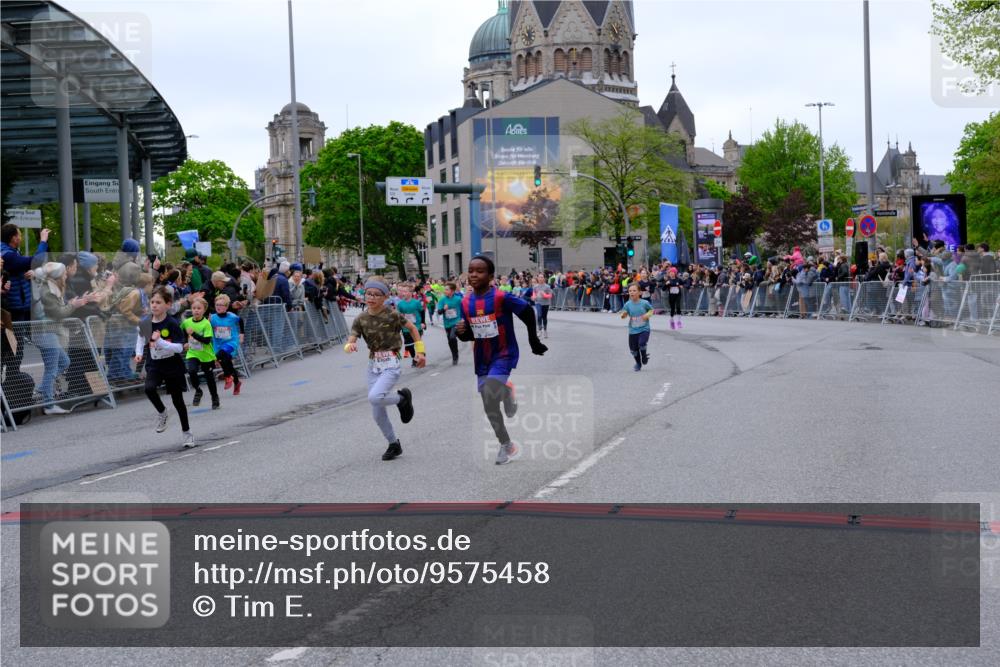 25.04.2026 - Das Zehntel Tim E. http://msf.ph/oto/9575458 25.04.2026 10:53:53 Ziel 5234, 5411, 5424, 5564, 5683, 5713, 5729, 5878, 5879, 6060, 6213, 6222, 6226, 6364, 6373, 6623, 6709, 7148, 7153, 7194, 7233, 7253, 7623, 7697, 7746, 7830, 7940, 8041 meine-sportfotos.de