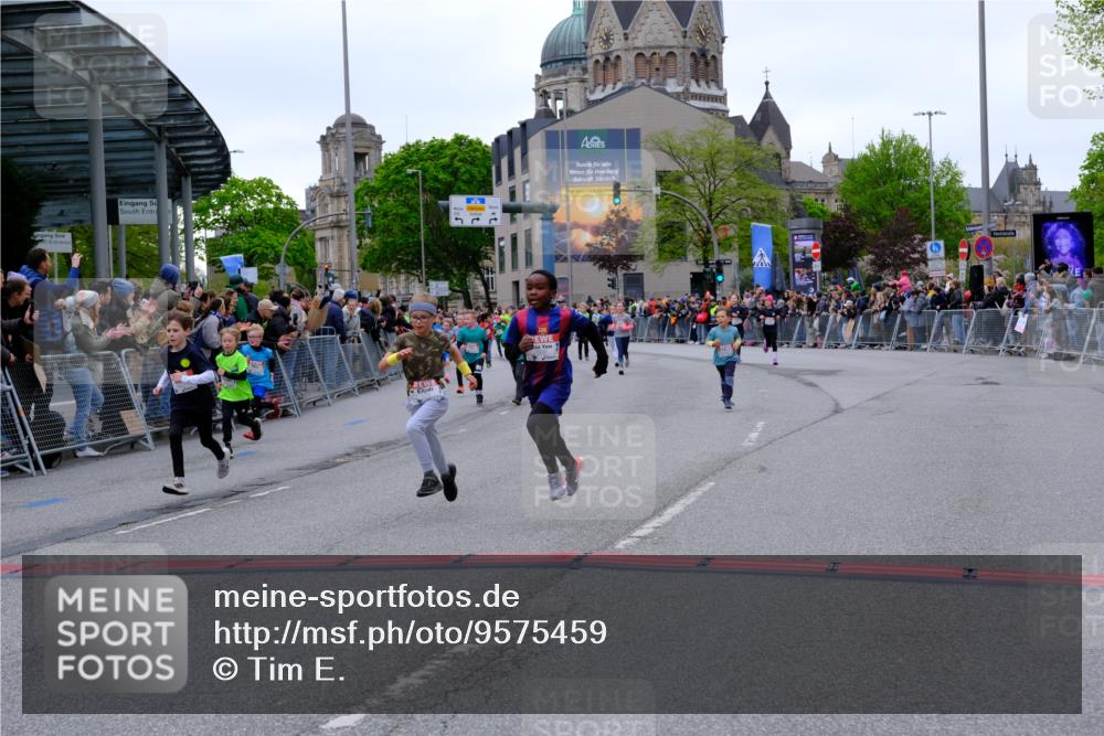 25.04.2026 - Das Zehntel Tim E. http://msf.ph/oto/9575459 25.04.2026 10:53:53 Ziel 5234, 5411, 5424, 5564, 5683, 5713, 5729, 5878, 5879, 6060, 6213, 6222, 6226, 6364, 6373, 6623, 6709, 7148, 7153, 7194, 7233, 7253, 7623, 7697, 7746, 7830, 7940, 8041 meine-sportfotos.de
