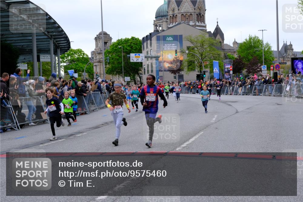 25.04.2026 - Das Zehntel Tim E. http://msf.ph/oto/9575460 25.04.2026 10:53:53 Ziel 5234, 5411, 5424, 5564, 5683, 5713, 5729, 5878, 5879, 6060, 6213, 6222, 6226, 6364, 6373, 6623, 6709, 7148, 7153, 7194, 7233, 7253, 7623, 7697, 7746, 7830, 7940, 8041 meine-sportfotos.de