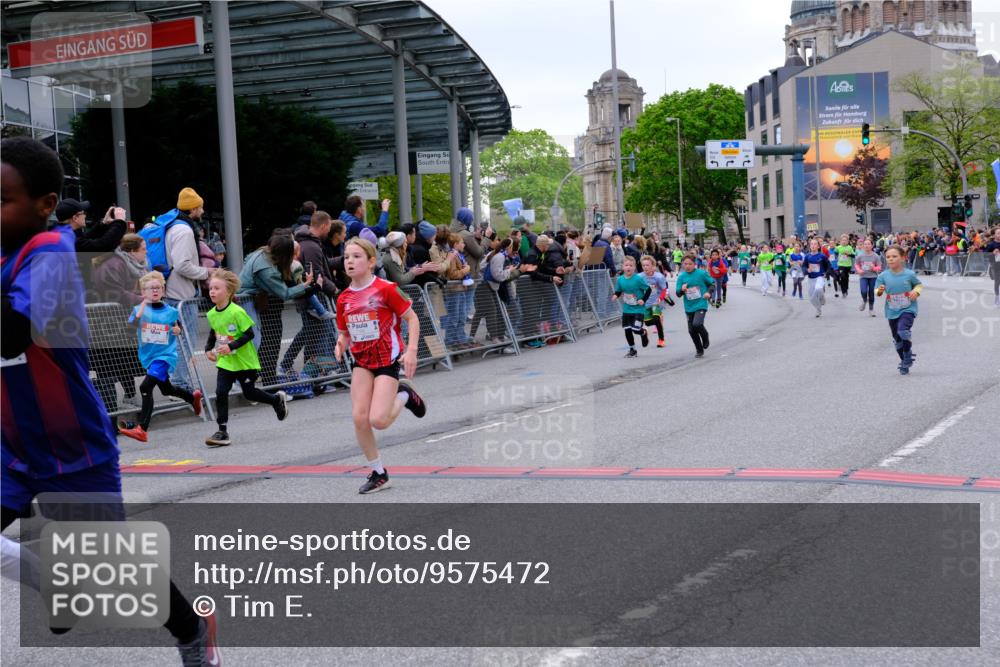 25.04.2026 - Das Zehntel Tim E. http://msf.ph/oto/9575472 25.04.2026 10:53:55 Ziel 5234, 5411, 5424, 5446, 5558, 5564, 5584, 5713, 5729, 5878, 5879, 6060, 6213, 6222, 6226, 6247, 6364, 6373, 6393, 6623, 6709, 7148, 7194, 7233, 7253, 7623, 7746, 7830, 7940, 8041 meine-sportfotos.de
