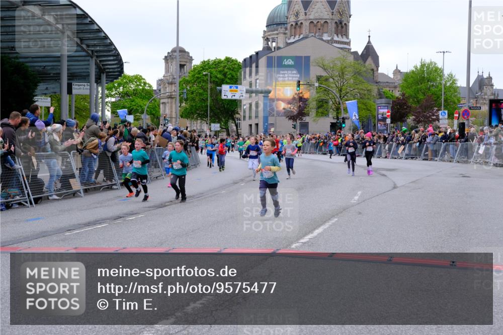25.04.2026 - Das Zehntel Tim E. http://msf.ph/oto/9575477 25.04.2026 10:53:55 Ziel 5234, 5411, 5424, 5446, 5558, 5564, 5584, 5713, 5729, 5878, 5879, 6060, 6213, 6222, 6226, 6247, 6364, 6373, 6393, 6623, 6709, 7148, 7194, 7233, 7253, 7623, 7746, 7830, 7940, 8041 meine-sportfotos.de