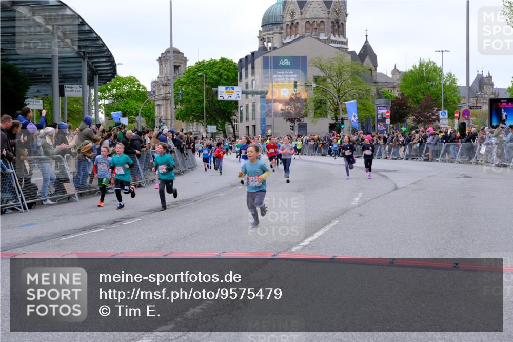 25.04.2026 - Das Zehntel Tim E. http://msf.ph/oto/9575479 25.04.2026 10:53:56 Ziel 5234, 5411, 5424, 5446, 5558, 5564, 5584, 5713, 5729, 5878, 5879, 6060, 6213, 6222, 6226, 6247, 6364, 6373, 6393, 6623, 6709, 7148, 7194, 7233, 7253, 7623, 7746, 7830, 7940, 8041 meine-sportfotos.de