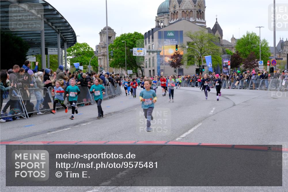 25.04.2026 - Das Zehntel Tim E. http://msf.ph/oto/9575481 25.04.2026 10:53:56 Ziel 5234, 5411, 5424, 5446, 5558, 5564, 5584, 5713, 5729, 5878, 5879, 6060, 6213, 6222, 6226, 6247, 6364, 6373, 6393, 6623, 6709, 7148, 7194, 7233, 7253, 7623, 7746, 7830, 7940, 8041 meine-sportfotos.de