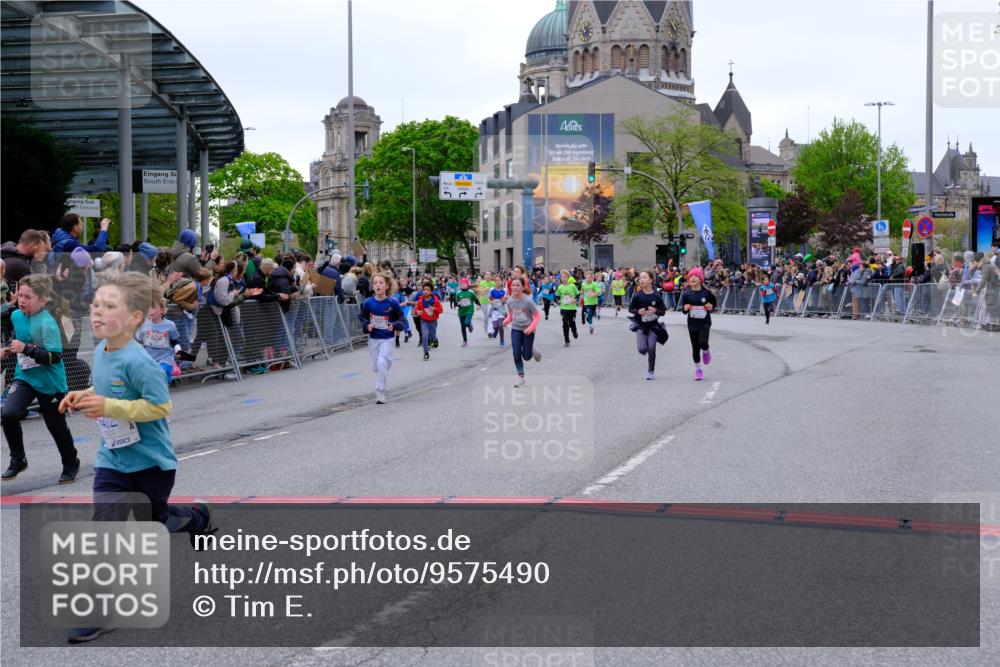 25.04.2026 - Das Zehntel Tim E. http://msf.ph/oto/9575490 25.04.2026 10:53:57 Ziel 5234, 5387, 5411, 5424, 5446, 5558, 5584, 5713, 5878, 5879, 6060, 6213, 6222, 6226, 6247, 6364, 6373, 6393, 6623, 6709, 7148, 7194, 7623, 7830, 7940, 8041 meine-sportfotos.de