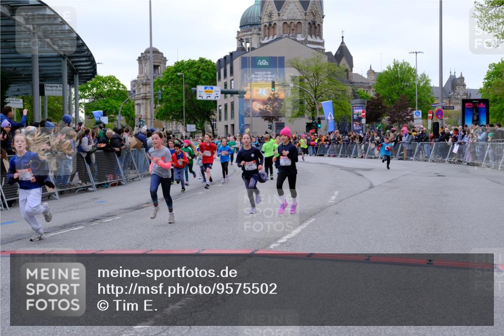 25.04.2026 - Das Zehntel Tim E. http://msf.ph/oto/9575502 25.04.2026 10:53:59 Ziel 5234, 5387, 5390, 5411, 5424, 5446, 5548, 5558, 5584, 5713, 5771, 5878, 5879, 6060, 6219, 6222, 6226, 6227, 6247, 6373, 6393, 6500, 6623, 6709, 7133, 7148, 7194, 7205, 7307, 7314, 7623, 7681, 7940, 8019, 8041, 8067 meine-sportfotos.de