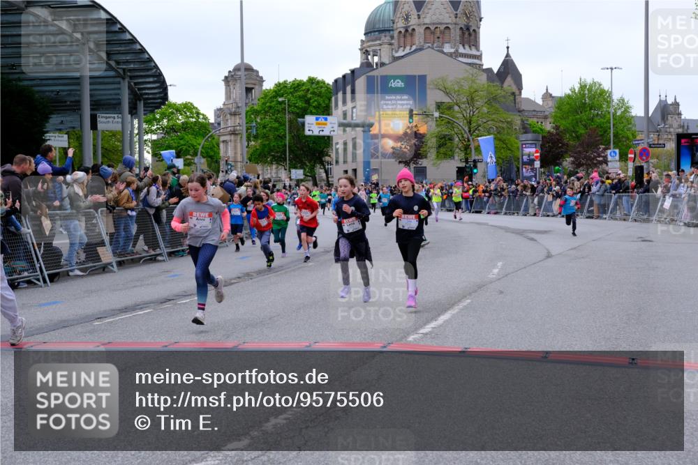 25.04.2026 - Das Zehntel Tim E. http://msf.ph/oto/9575506 25.04.2026 10:53:59 Ziel 5234, 5387, 5390, 5411, 5424, 5446, 5548, 5558, 5584, 5713, 5771, 5878, 5879, 6060, 6219, 6222, 6226, 6227, 6247, 6373, 6393, 6500, 6623, 6709, 7133, 7148, 7194, 7205, 7307, 7314, 7623, 7681, 7940, 8019, 8041, 8067 meine-sportfotos.de