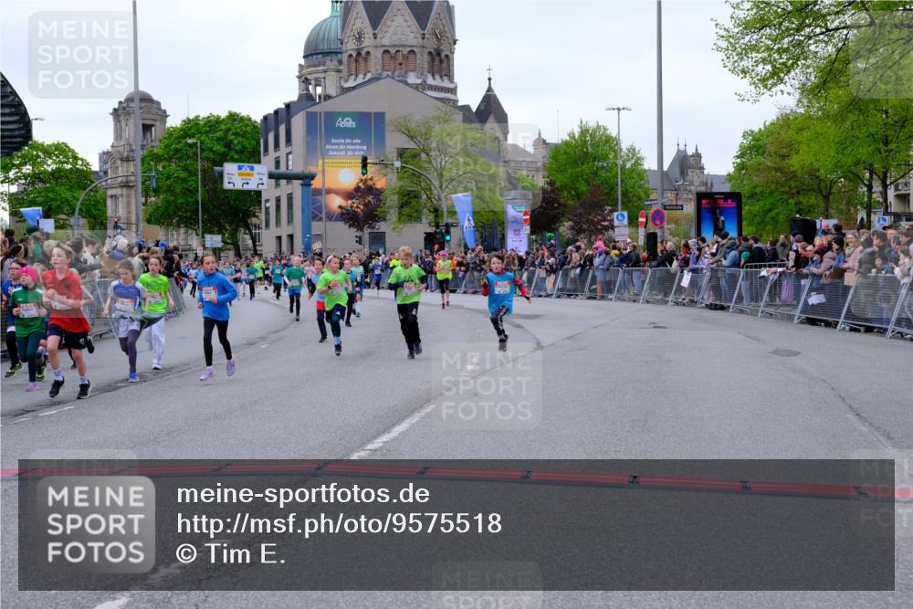 25.04.2026 - Das Zehntel Tim E. http://msf.ph/oto/9575518 25.04.2026 10:54:01 Ziel 5234, 5387, 5390, 5446, 5548, 5558, 5584, 5713, 5771, 5786, 5878, 5879, 6219, 6227, 6247, 6373, 6393, 6500, 6623, 7133, 7194, 7205, 7307, 7314, 7623, 7681, 8019, 8067 meine-sportfotos.de