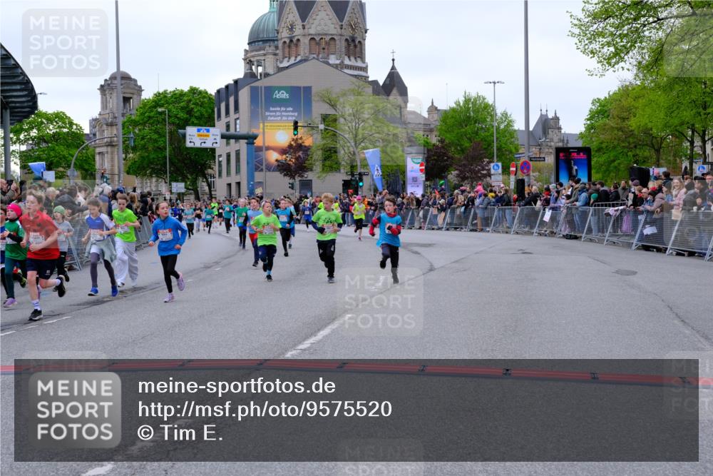 25.04.2026 - Das Zehntel Tim E. http://msf.ph/oto/9575520 25.04.2026 10:54:01 Ziel 5234, 5387, 5390, 5446, 5548, 5558, 5584, 5713, 5771, 5786, 5878, 5879, 6219, 6227, 6247, 6373, 6393, 6500, 6623, 7133, 7194, 7205, 7307, 7314, 7623, 7681, 8019, 8067 meine-sportfotos.de