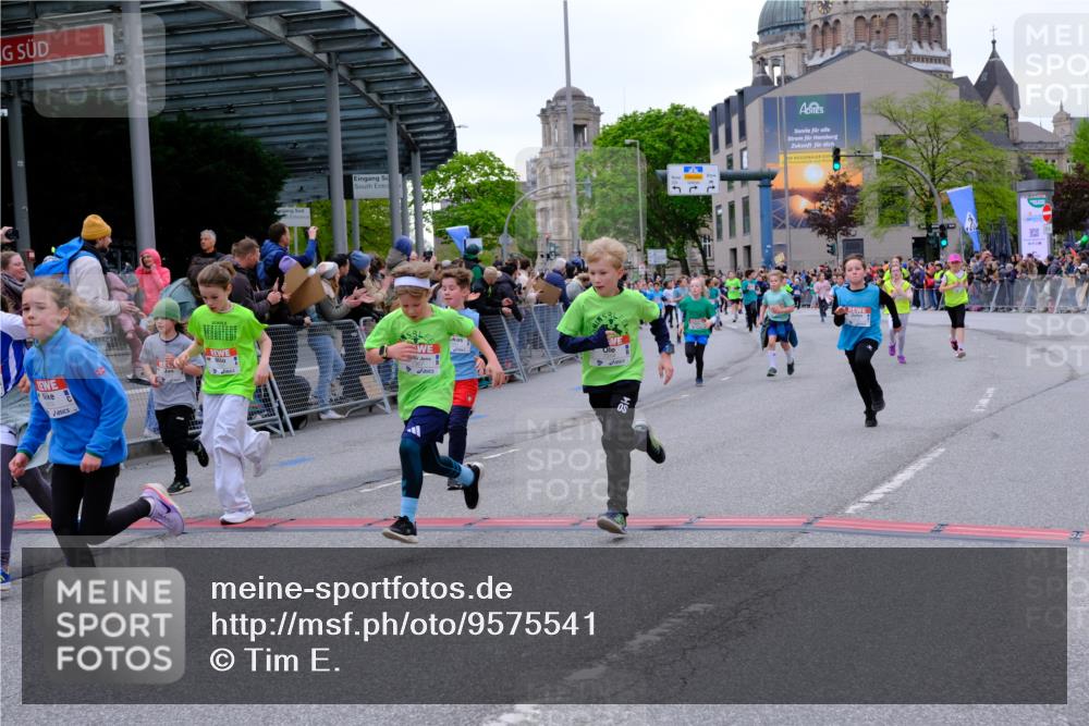 25.04.2026 - Das Zehntel Tim E. http://msf.ph/oto/9575541 25.04.2026 10:54:04 Ziel 5357, 5387, 5390, 5446, 5548, 5558, 5584, 5771, 5786, 5878, 5879, 6036, 6065, 6076, 6219, 6227, 6247, 6373, 6393, 6500, 6505, 7133, 7205, 7307, 7314, 7681, 8019, 8067 meine-sportfotos.de