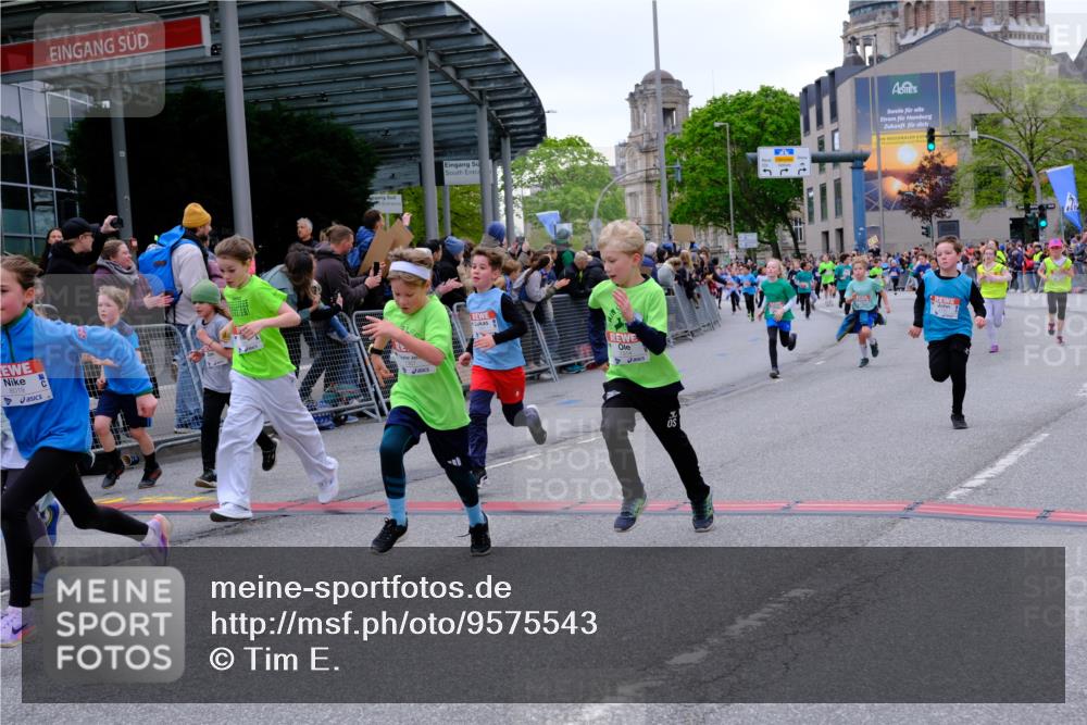 25.04.2026 - Das Zehntel Tim E. http://msf.ph/oto/9575543 25.04.2026 10:54:04 Ziel 5357, 5387, 5390, 5446, 5548, 5558, 5584, 5771, 5786, 5878, 5879, 6036, 6065, 6076, 6219, 6227, 6247, 6373, 6393, 6500, 6505, 7133, 7205, 7307, 7314, 7681, 8019, 8067 meine-sportfotos.de
