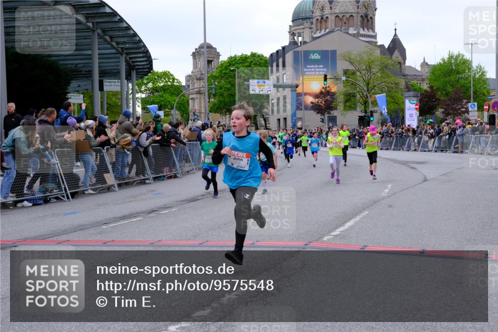 25.04.2026 - Das Zehntel Tim E. http://msf.ph/oto/9575548 25.04.2026 10:54:05 Ziel 5357, 5387, 5390, 5446, 5548, 5558, 5584, 5771, 5786, 5827, 6036, 6065, 6076, 6219, 6227, 6247, 6393, 6500, 6505, 7133, 7205, 7249, 7307, 7314, 7681, 8019, 8067 meine-sportfotos.de