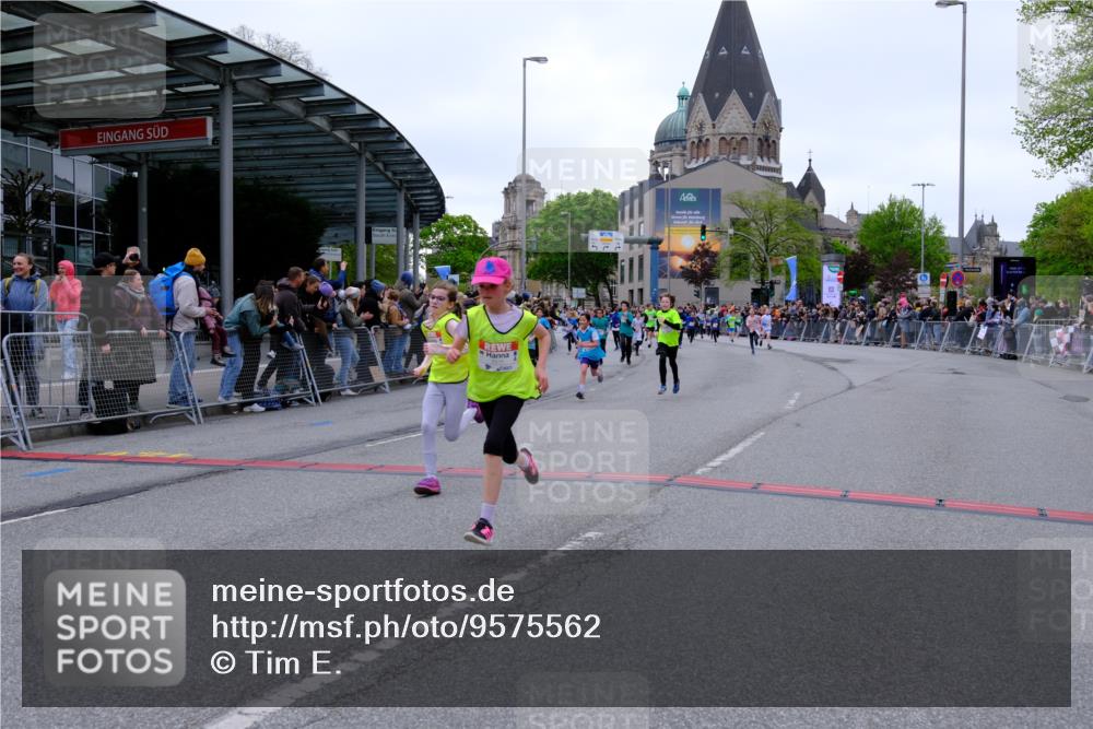 25.04.2026 - Das Zehntel Tim E. http://msf.ph/oto/9575562 25.04.2026 10:54:08 Ziel 5357, 5387, 5390, 5447, 5548, 5771, 5786, 5827, 5901, 5903, 6036, 6065, 6076, 6219, 6227, 6500, 6505, 6844, 7133, 7175, 7205, 7249, 7307, 7314, 7526, 7681, 8019, 8067 meine-sportfotos.de