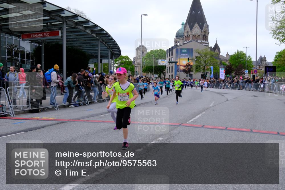 25.04.2026 - Das Zehntel Tim E. http://msf.ph/oto/9575563 25.04.2026 10:54:08 Ziel 5357, 5387, 5390, 5447, 5548, 5771, 5786, 5827, 5901, 5903, 6036, 6065, 6076, 6219, 6227, 6500, 6505, 6844, 7133, 7175, 7205, 7249, 7307, 7314, 7526, 7681, 8019, 8067 meine-sportfotos.de