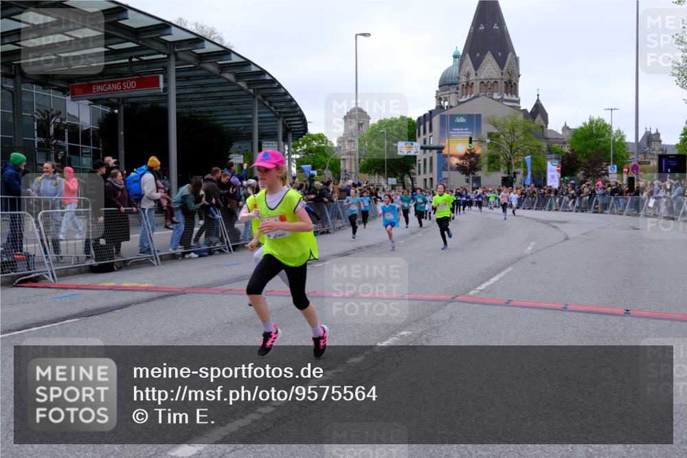 25.04.2026 - Das Zehntel Tim E. http://msf.ph/oto/9575564 25.04.2026 10:54:08 Ziel 5357, 5387, 5390, 5447, 5548, 5771, 5786, 5827, 5901, 5903, 6036, 6065, 6076, 6219, 6227, 6500, 6505, 6844, 7133, 7175, 7205, 7249, 7307, 7314, 7526, 7681, 8019, 8067 meine-sportfotos.de