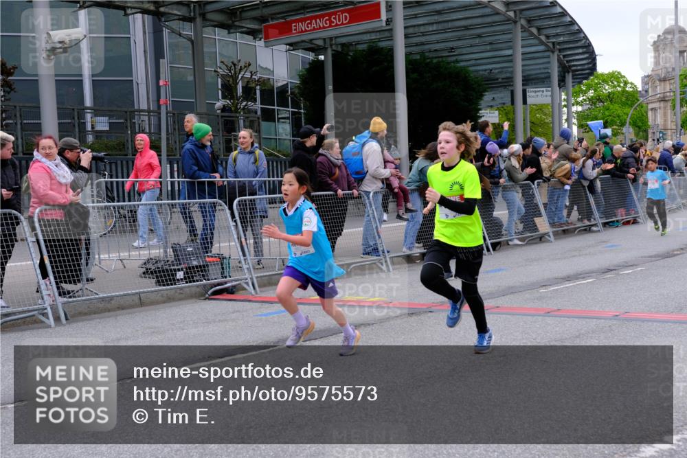 25.04.2026 - Das Zehntel Tim E. http://msf.ph/oto/9575573 25.04.2026 10:54:10 Ziel 5255, 5357, 5390, 5447, 5548, 5771, 5786, 5827, 5901, 5903, 6036, 6065, 6076, 6219, 6227, 6500, 6505, 6613, 6696, 6740, 6844, 7133, 7175, 7183, 7205, 7249, 7307, 7314, 7526, 7681, 7741, 8019, 8067 meine-sportfotos.de