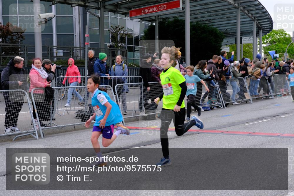 25.04.2026 - Das Zehntel Tim E. http://msf.ph/oto/9575575 25.04.2026 10:54:10 Ziel 5255, 5357, 5390, 5447, 5548, 5771, 5786, 5827, 5901, 5903, 6036, 6065, 6076, 6219, 6227, 6500, 6505, 6613, 6696, 6740, 6844, 7133, 7175, 7183, 7205, 7249, 7307, 7314, 7526, 7681, 7741, 8019, 8067 meine-sportfotos.de