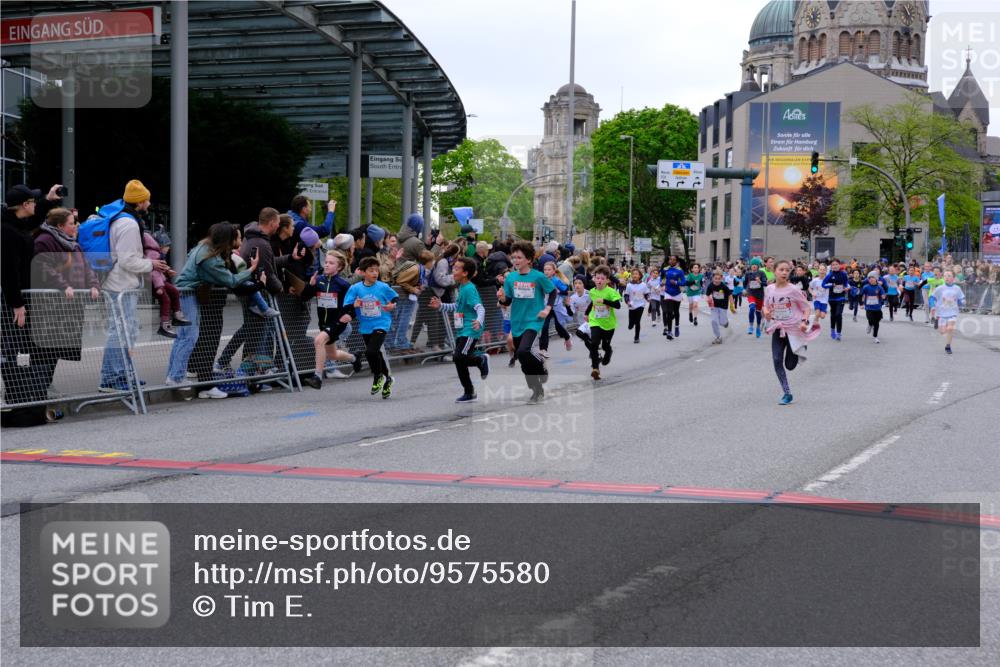 25.04.2026 - Das Zehntel Tim E. http://msf.ph/oto/9575580 25.04.2026 10:54:12 Ziel 5004, 5059, 5113, 5255, 5357, 5376, 5403, 5447, 5470, 5786, 5827, 5901, 5903, 6036, 6065, 6076, 6505, 6613, 6696, 6701, 6714, 6740, 6844, 7095, 7175, 7183, 7206, 7249, 7526, 7741, 7752, 7927 meine-sportfotos.de