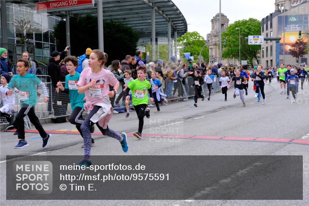 25.04.2026 - Das Zehntel Tim E. http://msf.ph/oto/9575591 25.04.2026 10:54:14 Ziel 5004, 5059, 5072, 5113, 5255, 5306, 5357, 5376, 5403, 5447, 5470, 5827, 5901, 5903, 6036, 6065, 6076, 6505, 6613, 6635, 6696, 6701, 6714, 6740, 6844, 6972, 7095, 7175, 7183, 7206, 7249, 7311, 7526, 7741, 7752, 7927, 7949 meine-sportfotos.de