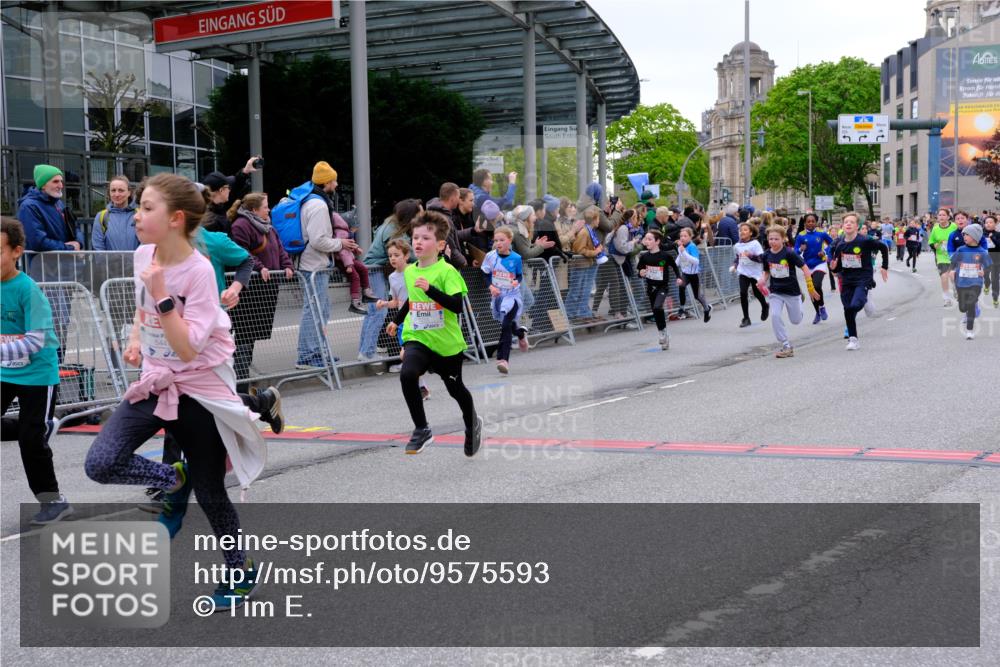 25.04.2026 - Das Zehntel Tim E. http://msf.ph/oto/9575593 25.04.2026 10:54:14 Ziel 5004, 5059, 5072, 5113, 5255, 5306, 5357, 5376, 5403, 5447, 5470, 5827, 5901, 5903, 6036, 6065, 6076, 6505, 6613, 6635, 6696, 6701, 6714, 6740, 6844, 6972, 7095, 7175, 7183, 7206, 7249, 7311, 7526, 7741, 7752, 7927, 7949 meine-sportfotos.de