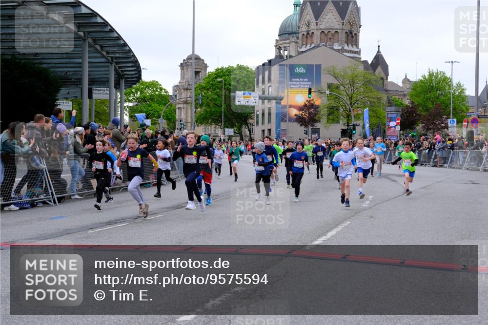 25.04.2026 - Das Zehntel Tim E. http://msf.ph/oto/9575594 25.04.2026 10:54:15 Ziel 5004, 5059, 5072, 5113, 5255, 5306, 5357, 5376, 5403, 5447, 5470, 5827, 5901, 5903, 6065, 6613, 6635, 6696, 6701, 6714, 6740, 6844, 6920, 6923, 6924, 6972, 7095, 7175, 7183, 7206, 7249, 7311, 7526, 7741, 7752, 7927, 7949 meine-sportfotos.de