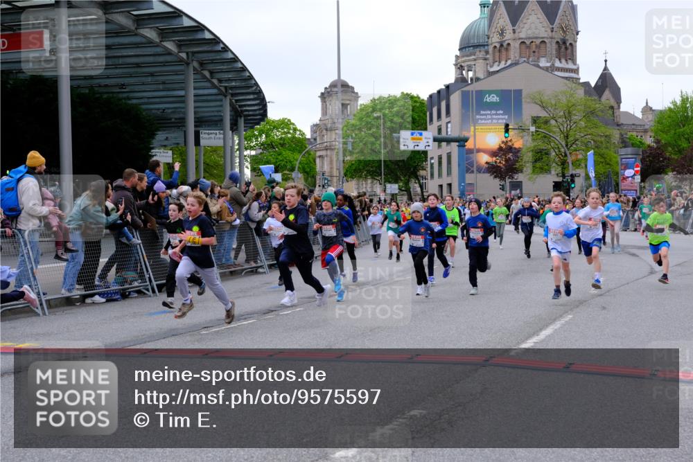 25.04.2026 - Das Zehntel Tim E. http://msf.ph/oto/9575597 25.04.2026 10:54:15 Ziel 5004, 5059, 5072, 5113, 5255, 5306, 5357, 5376, 5403, 5447, 5470, 5827, 5901, 5903, 6065, 6613, 6635, 6696, 6701, 6714, 6740, 6844, 6920, 6923, 6924, 6972, 7095, 7175, 7183, 7206, 7249, 7311, 7526, 7741, 7752, 7927, 7949 meine-sportfotos.de