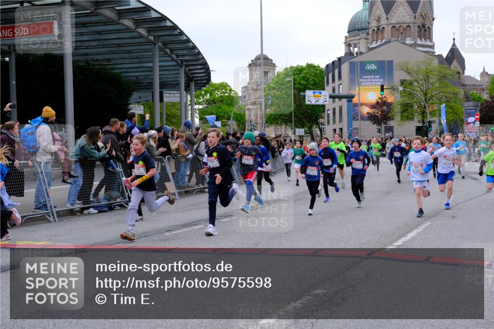 25.04.2026 - Das Zehntel Tim E. http://msf.ph/oto/9575598 25.04.2026 10:54:15 Ziel 5004, 5059, 5072, 5113, 5255, 5306, 5357, 5376, 5403, 5447, 5470, 5827, 5901, 5903, 6065, 6613, 6635, 6696, 6701, 6714, 6740, 6844, 6920, 6923, 6924, 6972, 7095, 7175, 7183, 7206, 7249, 7311, 7526, 7741, 7752, 7927, 7949 meine-sportfotos.de