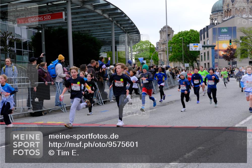 25.04.2026 - Das Zehntel Tim E. http://msf.ph/oto/9575601 25.04.2026 10:54:15 Ziel 5004, 5059, 5072, 5113, 5255, 5306, 5357, 5376, 5403, 5447, 5470, 5827, 5901, 5903, 6065, 6613, 6635, 6696, 6701, 6714, 6740, 6844, 6920, 6923, 6924, 6972, 7095, 7175, 7183, 7206, 7249, 7311, 7526, 7741, 7752, 7927, 7949 meine-sportfotos.de