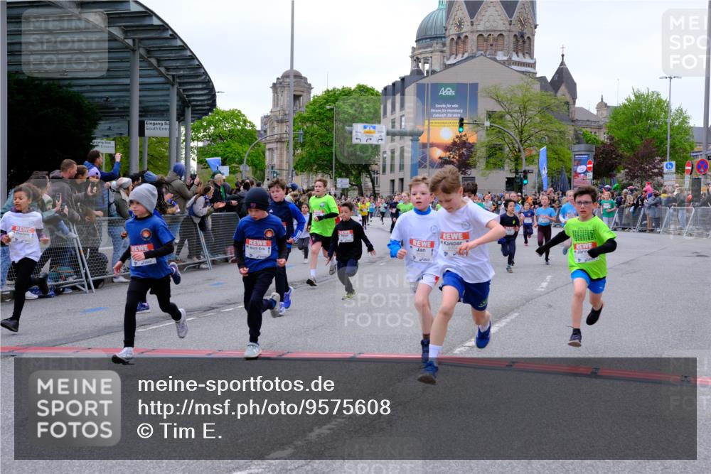 25.04.2026 - Das Zehntel Tim E. http://msf.ph/oto/9575608 25.04.2026 10:54:16 Ziel 5004, 5059, 5072, 5108, 5113, 5255, 5306, 5357, 5376, 5403, 5447, 5470, 5755, 5827, 5901, 5903, 6107, 6613, 6635, 6696, 6701, 6714, 6740, 6844, 6920, 6923, 6924, 6972, 7095, 7175, 7183, 7206, 7249, 7311, 7526, 7741, 7752, 7927, 7949 meine-sportfotos.de