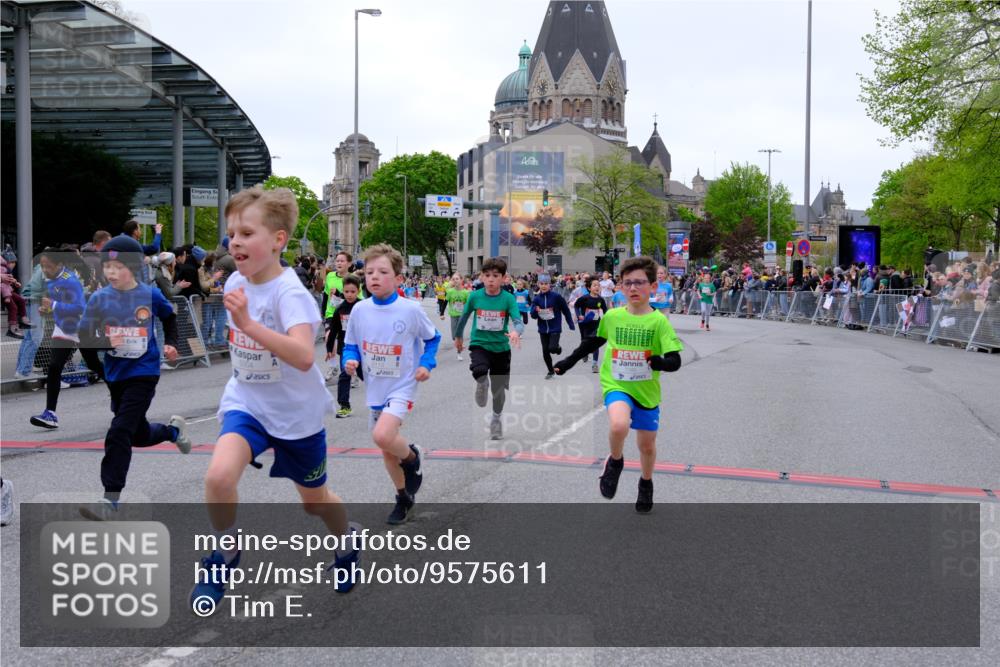 25.04.2026 - Das Zehntel Tim E. http://msf.ph/oto/9575611 25.04.2026 10:54:17 Ziel 5004, 5059, 5072, 5108, 5113, 5255, 5306, 5355, 5376, 5403, 5447, 5470, 5591, 5755, 5827, 5901, 5903, 6107, 6613, 6635, 6696, 6701, 6714, 6740, 6844, 6920, 6923, 6924, 6972, 7095, 7175, 7183, 7206, 7249, 7311, 7526, 7741, 7752, 7927, 7949 meine-sportfotos.de