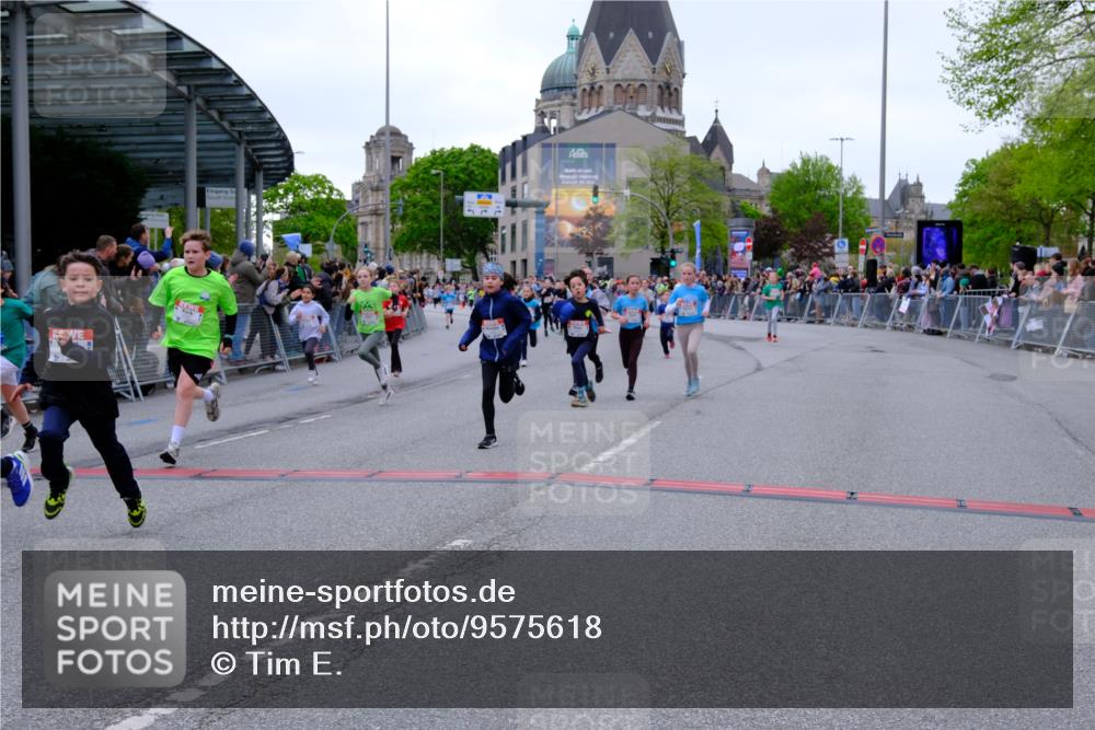 25.04.2026 - Das Zehntel Tim E. http://msf.ph/oto/9575618 25.04.2026 10:54:18 Ziel 5004, 5059, 5072, 5088, 5098, 5108, 5113, 5255, 5306, 5355, 5376, 5403, 5447, 5470, 5590, 5591, 5755, 5901, 5903, 6107, 6613, 6635, 6696, 6701, 6714, 6740, 6844, 6920, 6923, 6924, 6972, 7095, 7175, 7183, 7206, 7311, 7526, 7741, 7752, 7927, 7949 meine-sportfotos.de