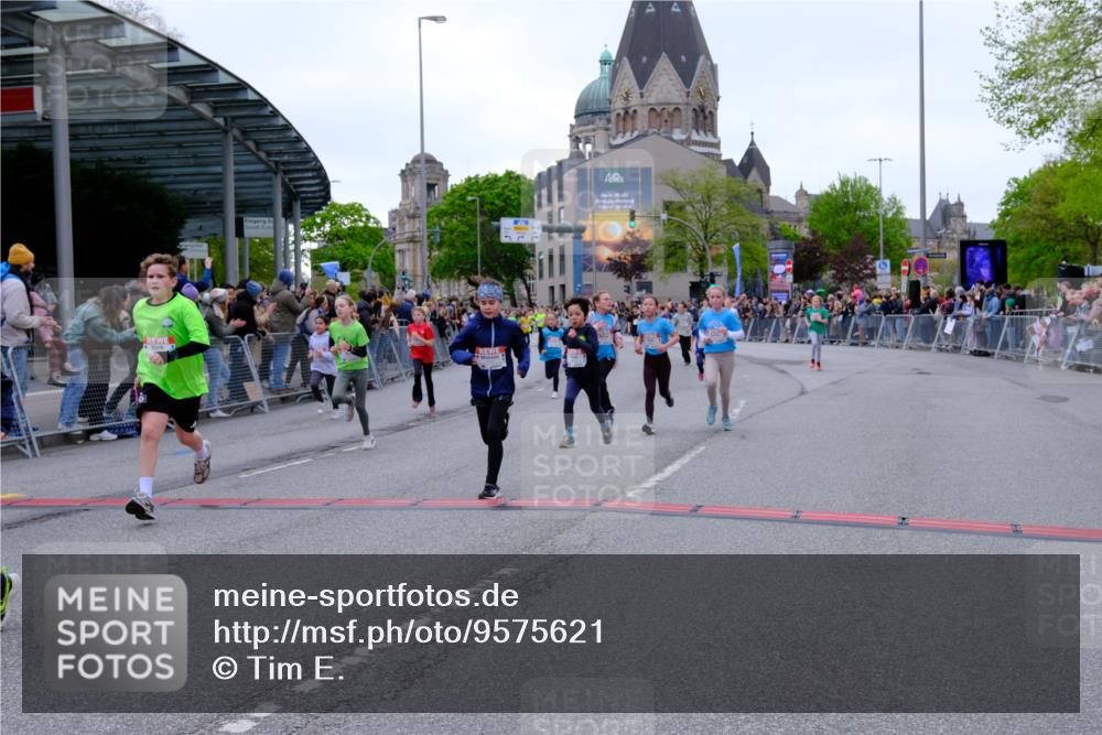25.04.2026 - Das Zehntel Tim E. http://msf.ph/oto/9575621 25.04.2026 10:54:18 Ziel 5004, 5059, 5072, 5088, 5098, 5108, 5113, 5255, 5306, 5355, 5376, 5403, 5447, 5470, 5590, 5591, 5755, 5901, 5903, 6107, 6613, 6635, 6696, 6701, 6714, 6740, 6844, 6920, 6923, 6924, 6972, 7095, 7175, 7183, 7206, 7311, 7526, 7741, 7752, 7927, 7949 meine-sportfotos.de
