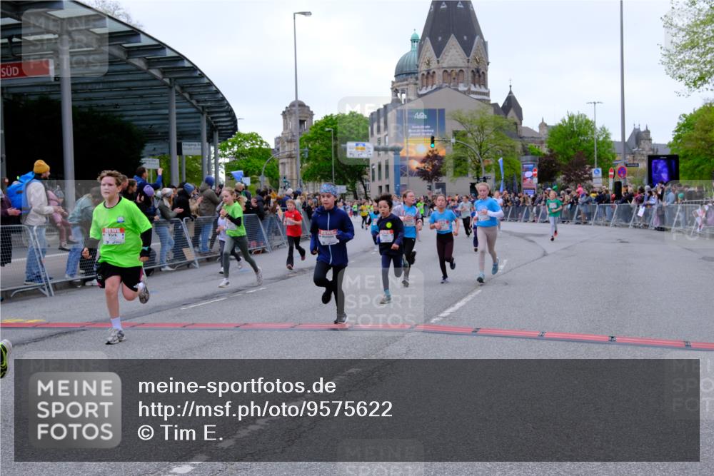 25.04.2026 - Das Zehntel Tim E. http://msf.ph/oto/9575622 25.04.2026 10:54:19 Ziel 5004, 5059, 5072, 5088, 5098, 5108, 5113, 5255, 5306, 5355, 5376, 5403, 5447, 5470, 5590, 5591, 5755, 5901, 5903, 6107, 6557, 6613, 6635, 6696, 6701, 6714, 6740, 6844, 6920, 6923, 6924, 6972, 7095, 7175, 7183, 7206, 7311, 7741, 7752, 7927, 7949 meine-sportfotos.de