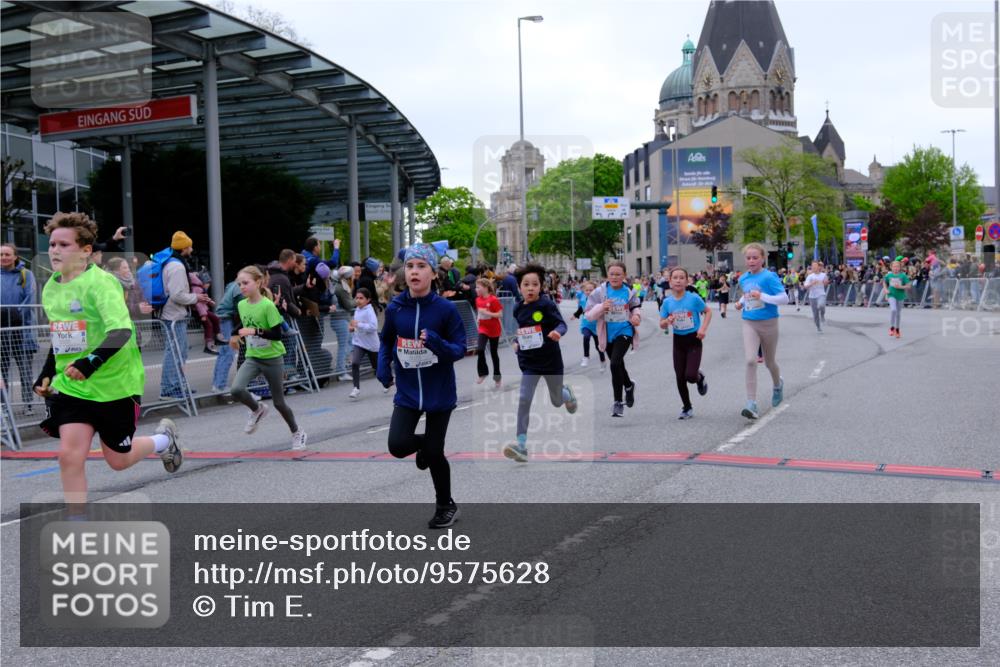25.04.2026 - Das Zehntel Tim E. http://msf.ph/oto/9575628 25.04.2026 10:54:19 Ziel 5004, 5059, 5072, 5088, 5098, 5108, 5113, 5255, 5306, 5355, 5376, 5403, 5447, 5470, 5590, 5591, 5755, 5901, 5903, 6107, 6557, 6613, 6635, 6696, 6701, 6714, 6740, 6844, 6920, 6923, 6924, 6972, 7095, 7175, 7183, 7206, 7311, 7741, 7752, 7927, 7949 meine-sportfotos.de