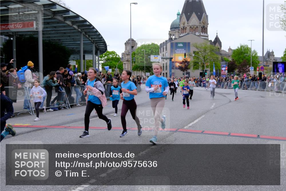 25.04.2026 - Das Zehntel Tim E. http://msf.ph/oto/9575636 25.04.2026 10:54:20 Ziel 5004, 5059, 5072, 5088, 5098, 5108, 5113, 5255, 5306, 5355, 5376, 5403, 5447, 5470, 5590, 5591, 5755, 5901, 5903, 6017, 6107, 6557, 6613, 6635, 6696, 6701, 6714, 6740, 6844, 6920, 6923, 6924, 6972, 7095, 7175, 7183, 7206, 7311, 7741, 7752, 7927, 7949 meine-sportfotos.de