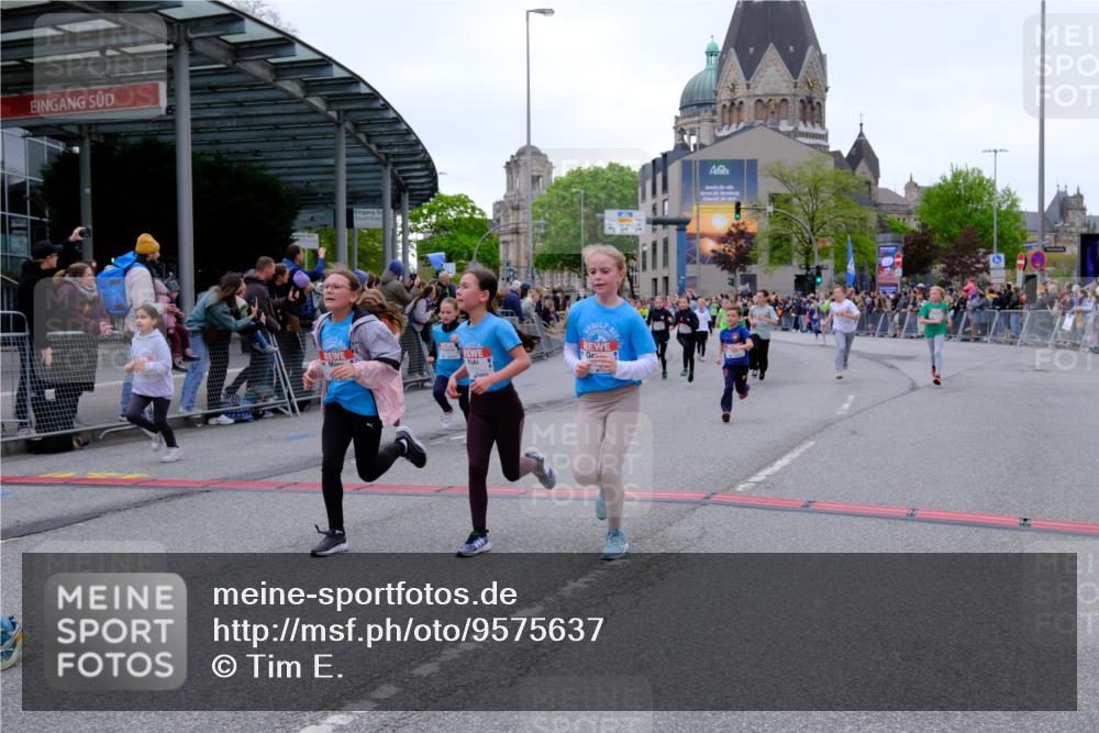 25.04.2026 - Das Zehntel Tim E. http://msf.ph/oto/9575637 25.04.2026 10:54:20 Ziel 5004, 5059, 5072, 5088, 5098, 5108, 5113, 5255, 5306, 5355, 5376, 5403, 5447, 5470, 5590, 5591, 5755, 5901, 5903, 6017, 6107, 6557, 6613, 6635, 6696, 6701, 6714, 6740, 6844, 6920, 6923, 6924, 6972, 7095, 7175, 7183, 7206, 7311, 7741, 7752, 7927, 7949 meine-sportfotos.de