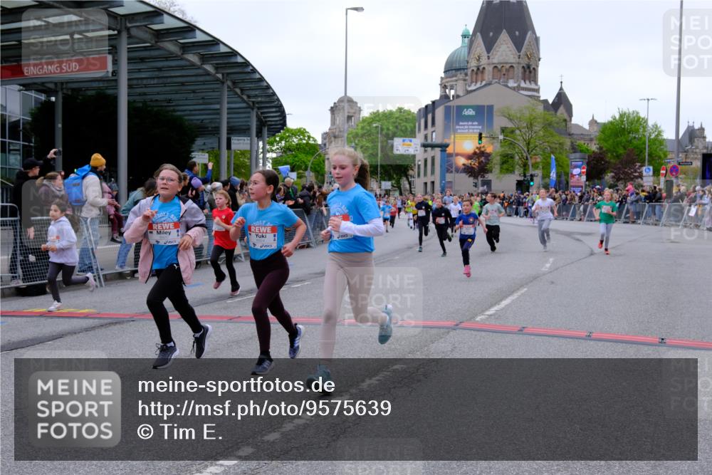25.04.2026 - Das Zehntel Tim E. http://msf.ph/oto/9575639 25.04.2026 10:54:20 Ziel 5004, 5059, 5072, 5088, 5098, 5108, 5113, 5255, 5306, 5355, 5376, 5403, 5447, 5470, 5590, 5591, 5755, 5901, 5903, 6017, 6107, 6557, 6613, 6635, 6696, 6701, 6714, 6740, 6844, 6920, 6923, 6924, 6972, 7095, 7175, 7183, 7206, 7311, 7741, 7752, 7927, 7949 meine-sportfotos.de