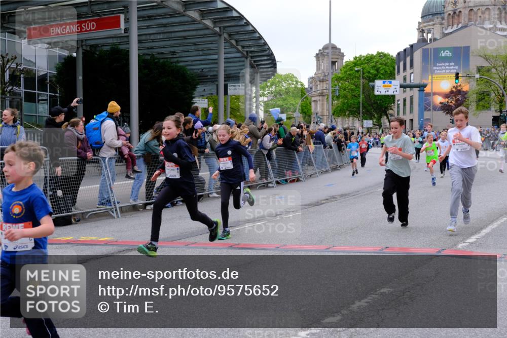 25.04.2026 - Das Zehntel Tim E. http://msf.ph/oto/9575652 25.04.2026 10:54:23 Ziel 5004, 5059, 5072, 5088, 5098, 5108, 5113, 5306, 5355, 5376, 5403, 5421, 5470, 5590, 5591, 5755, 5847, 6017, 6070, 6107, 6557, 6635, 6701, 6714, 6880, 6920, 6923, 6924, 6972, 7095, 7206, 7311, 7752, 7905, 7927, 7949 meine-sportfotos.de