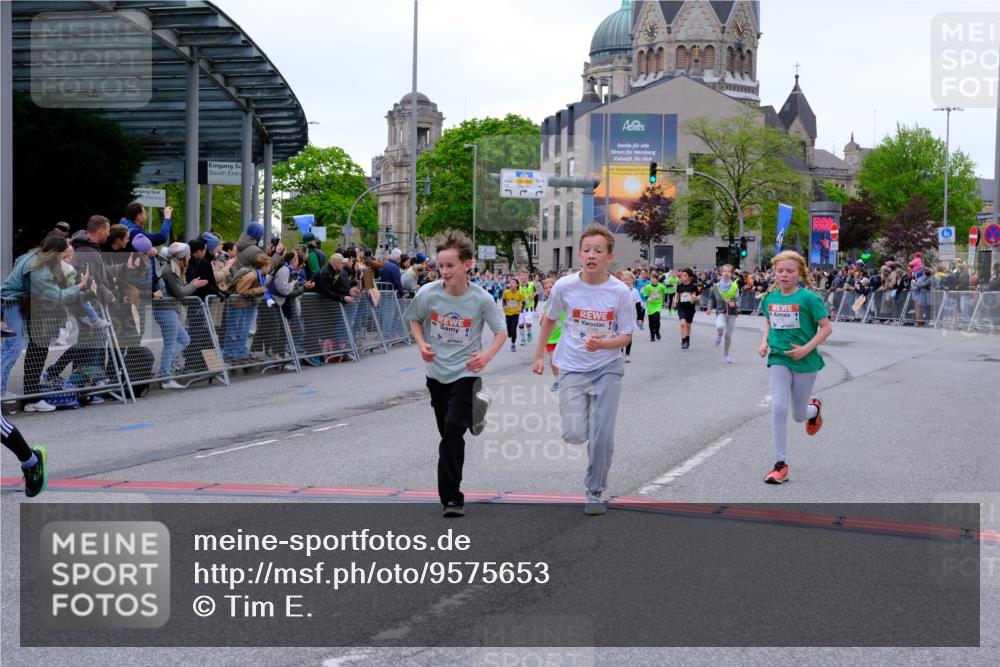 25.04.2026 - Das Zehntel Tim E. http://msf.ph/oto/9575653 25.04.2026 10:54:23 Ziel 5004, 5059, 5072, 5088, 5098, 5108, 5113, 5306, 5355, 5376, 5403, 5421, 5470, 5590, 5591, 5755, 5847, 6017, 6070, 6107, 6557, 6635, 6701, 6714, 6880, 6920, 6923, 6924, 6972, 7095, 7206, 7311, 7752, 7905, 7927, 7949 meine-sportfotos.de