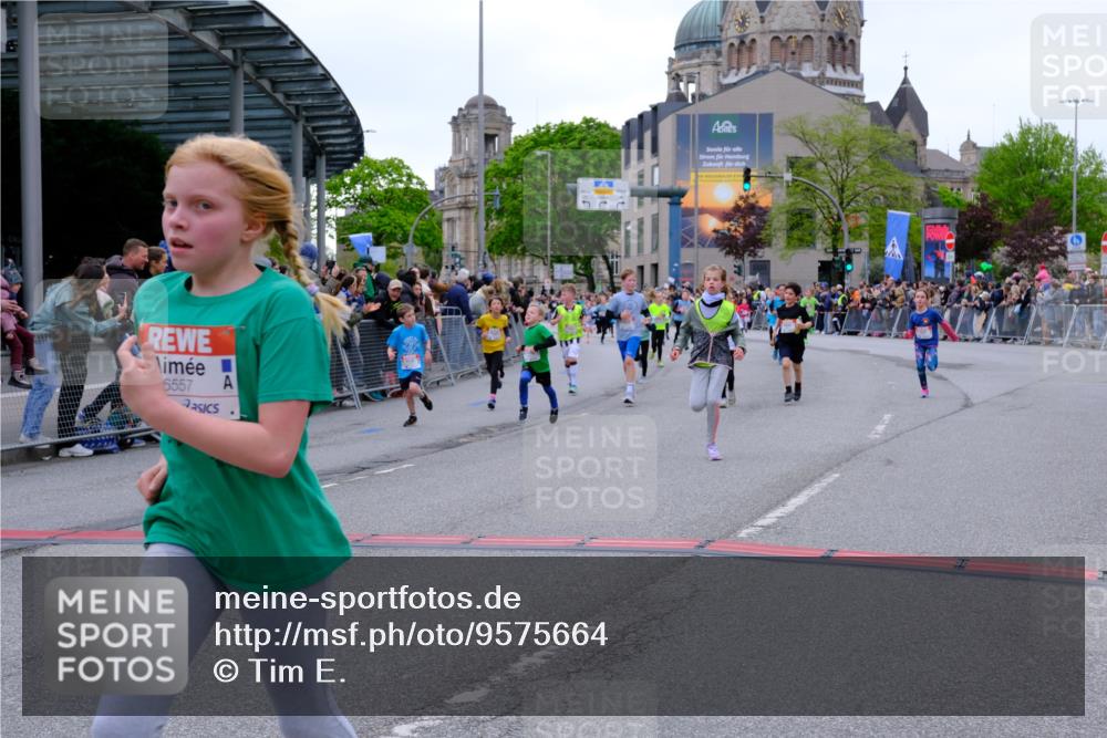 25.04.2026 - Das Zehntel Tim E. http://msf.ph/oto/9575664 25.04.2026 10:54:25 Ziel 5072, 5088, 5098, 5108, 5132, 5306, 5355, 5421, 5590, 5591, 5754, 5755, 5847, 6017, 6070, 6094, 6102, 6107, 6421, 6557, 6635, 6880, 6920, 6923, 6924, 6972, 6997, 7102, 7311, 7905, 7949 meine-sportfotos.de
