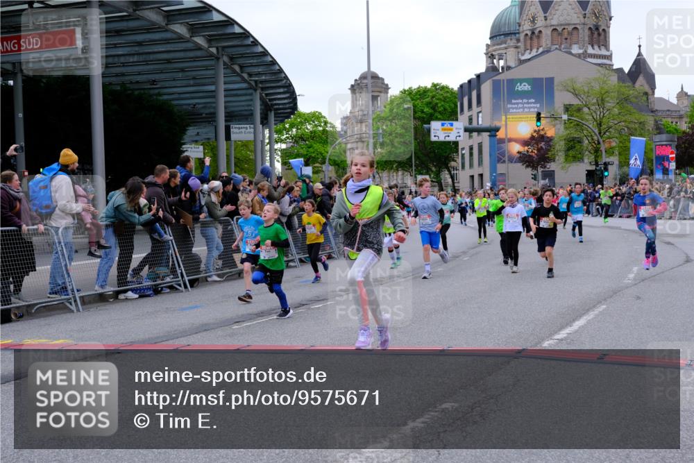 25.04.2026 - Das Zehntel Tim E. http://msf.ph/oto/9575671 25.04.2026 10:54:26 Ziel 5072, 5088, 5098, 5108, 5132, 5355, 5360, 5421, 5590, 5591, 5754, 5755, 5847, 6017, 6070, 6094, 6102, 6107, 6421, 6557, 6635, 6880, 6920, 6923, 6924, 6997, 7102, 7311, 7717, 7905 meine-sportfotos.de