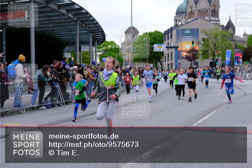 25.04.2026 - Das Zehntel Tim E. http://msf.ph/oto/9575673 25.04.2026 10:54:27 Ziel 5088, 5098, 5108, 5132, 5355, 5360, 5421, 5590, 5591, 5754, 5755, 5802, 5847, 6017, 6070, 6094, 6102, 6107, 6421, 6557, 6880, 6920, 6923, 6924, 6997, 7102, 7256, 7341, 7717, 7905 meine-sportfotos.de