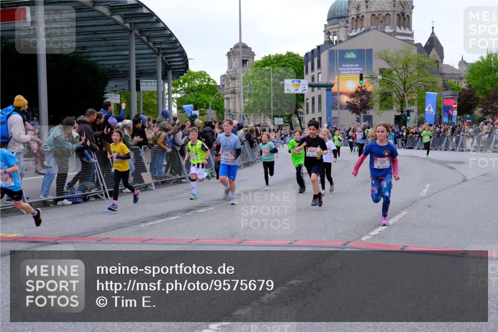 25.04.2026 - Das Zehntel Tim E. http://msf.ph/oto/9575679 25.04.2026 10:54:27 Ziel 5088, 5098, 5108, 5132, 5355, 5360, 5421, 5590, 5591, 5754, 5755, 5802, 5847, 6017, 6070, 6094, 6102, 6107, 6421, 6557, 6880, 6920, 6923, 6924, 6997, 7102, 7256, 7341, 7717, 7905 meine-sportfotos.de