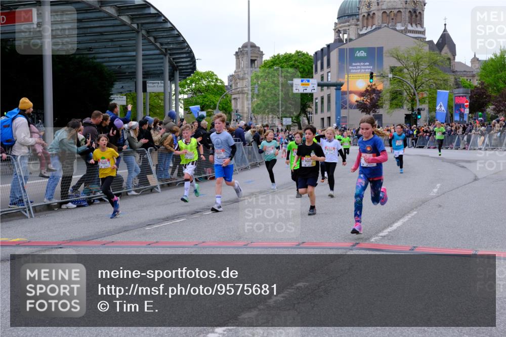 25.04.2026 - Das Zehntel Tim E. http://msf.ph/oto/9575681 25.04.2026 10:54:28 Ziel 5088, 5098, 5108, 5132, 5355, 5360, 5421, 5590, 5591, 5754, 5755, 5802, 5847, 6017, 6070, 6094, 6102, 6107, 6421, 6557, 6880, 6997, 7102, 7256, 7341, 7655, 7717, 7905 meine-sportfotos.de