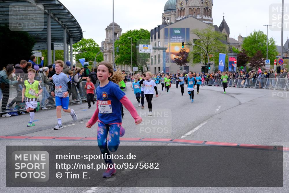 25.04.2026 - Das Zehntel Tim E. http://msf.ph/oto/9575682 25.04.2026 10:54:28 Ziel 5088, 5098, 5108, 5132, 5355, 5360, 5421, 5590, 5591, 5754, 5755, 5802, 5847, 6017, 6070, 6094, 6102, 6107, 6421, 6557, 6880, 6997, 7102, 7256, 7341, 7655, 7717, 7905 meine-sportfotos.de