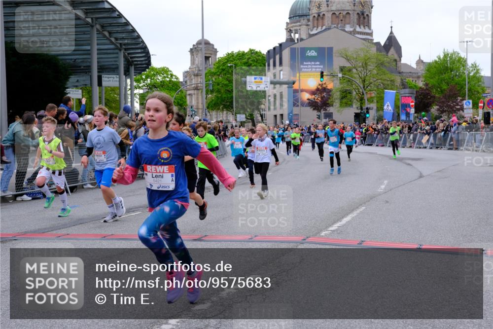 25.04.2026 - Das Zehntel Tim E. http://msf.ph/oto/9575683 25.04.2026 10:54:28 Ziel 5088, 5098, 5108, 5132, 5355, 5360, 5421, 5590, 5591, 5754, 5755, 5802, 5847, 6017, 6070, 6094, 6102, 6107, 6421, 6557, 6880, 6997, 7102, 7256, 7341, 7655, 7717, 7905 meine-sportfotos.de