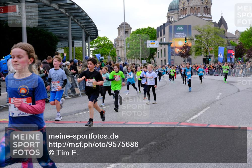 25.04.2026 - Das Zehntel Tim E. http://msf.ph/oto/9575686 25.04.2026 10:54:29 Ziel 5088, 5098, 5132, 5252, 5355, 5360, 5421, 5590, 5591, 5754, 5797, 5802, 5847, 6017, 6070, 6094, 6102, 6421, 6557, 6880, 6997, 7097, 7102, 7256, 7341, 7655, 7717, 7905 meine-sportfotos.de